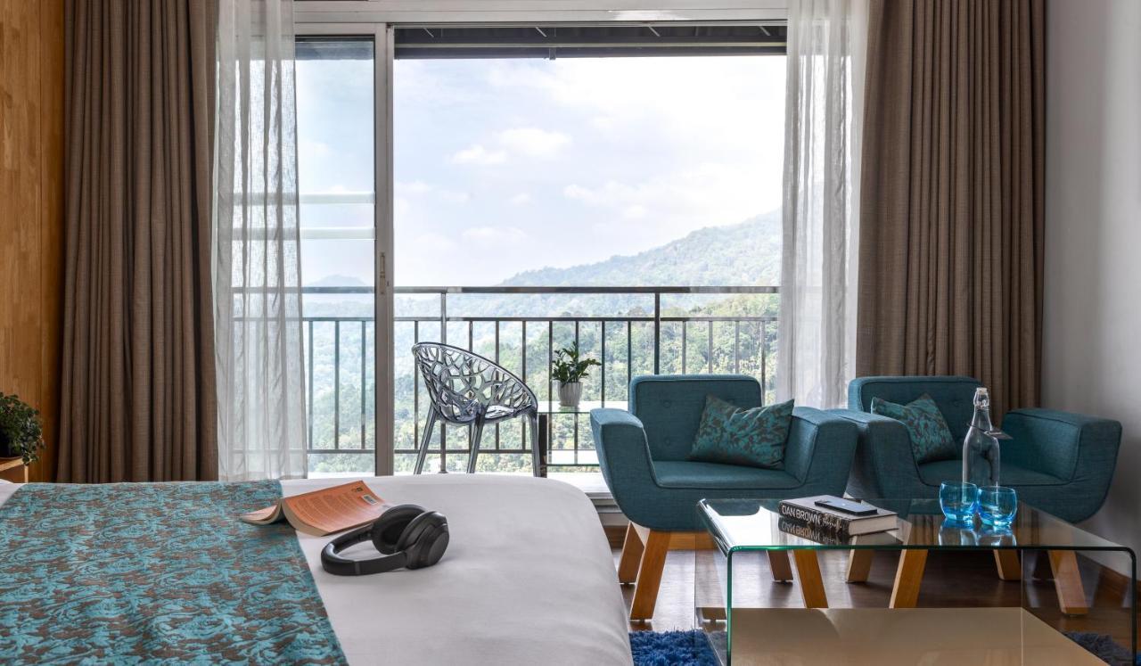 מלון מונאר The Panoramic Getaway מראה חיצוני תמונה A room at the hotel