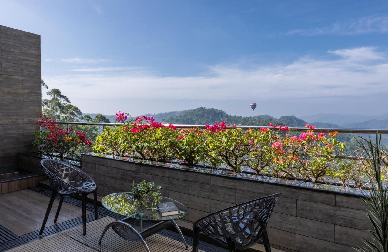 מלון מונאר The Panoramic Getaway מראה חיצוני תמונה View from the hotel