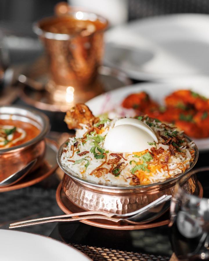 מלון מונאר The Panoramic Getaway מראה חיצוני תמונה Hyderabadi biryani