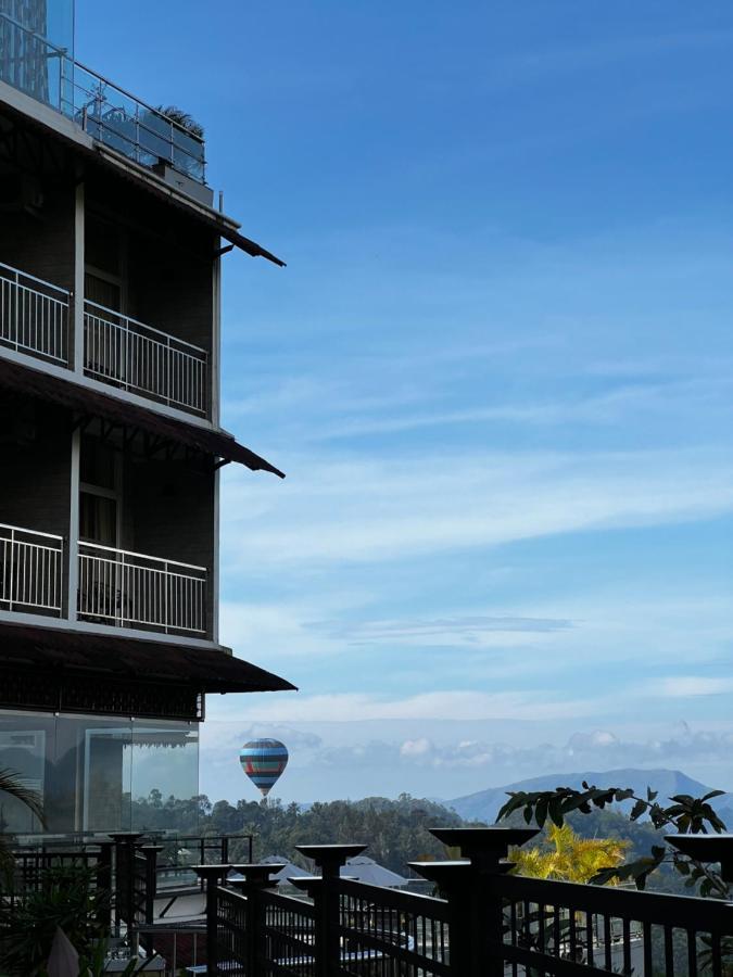 מלון מונאר The Panoramic Getaway מראה חיצוני תמונה The observation tower