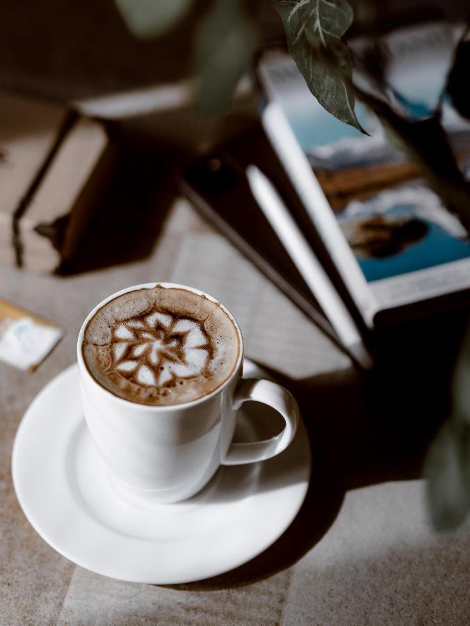 מלון מונאר The Panoramic Getaway מראה חיצוני תמונה A cup of coffee