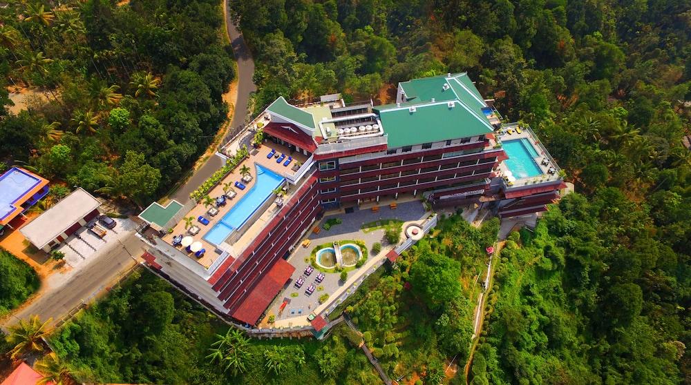 מלון מונאר The Panoramic Getaway מראה חיצוני תמונה Aerial view of the hotel