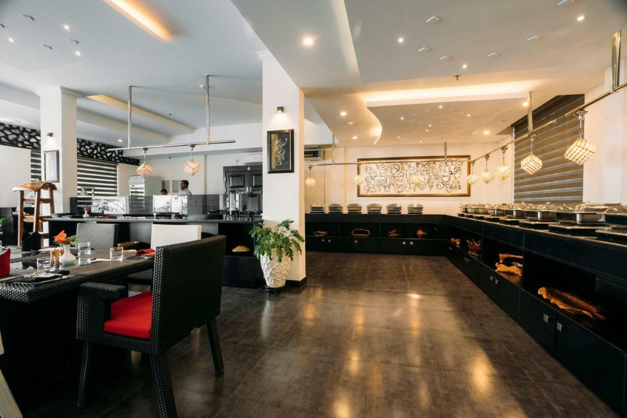 מלון מונאר The Panoramic Getaway מראה חיצוני תמונה The interior of the restaurant