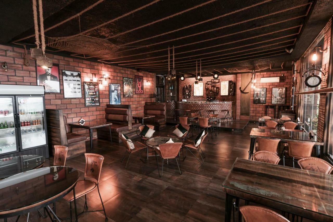 מלון מונאר The Panoramic Getaway מראה חיצוני תמונה Interior of the restaurant
